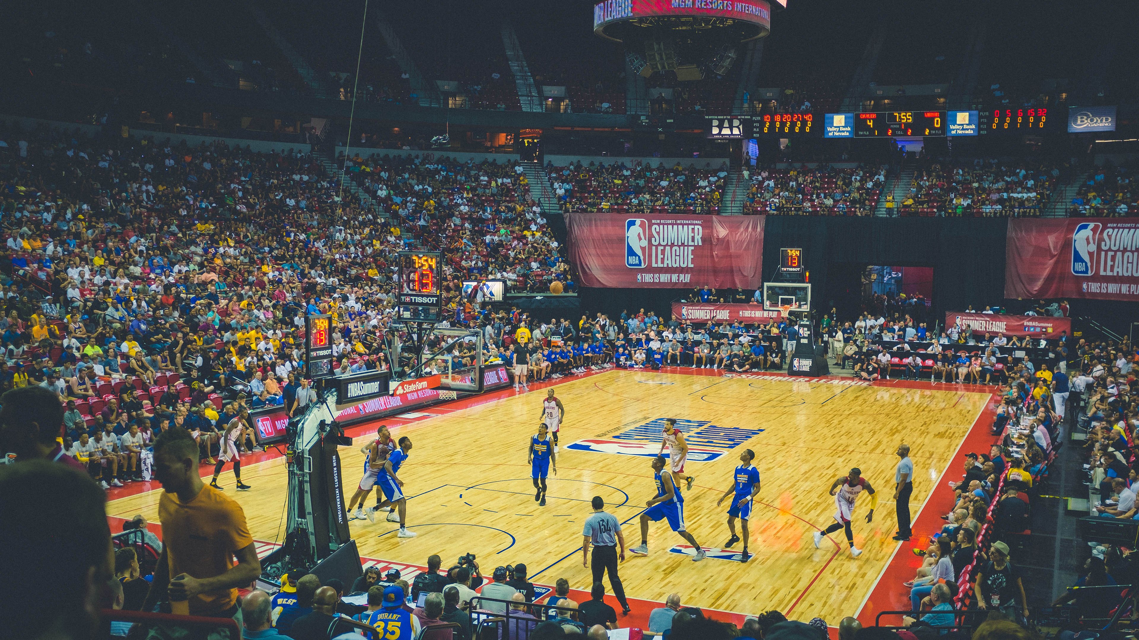 智能设备：让比赛更公平、更精彩、更有看头，智能赛事app